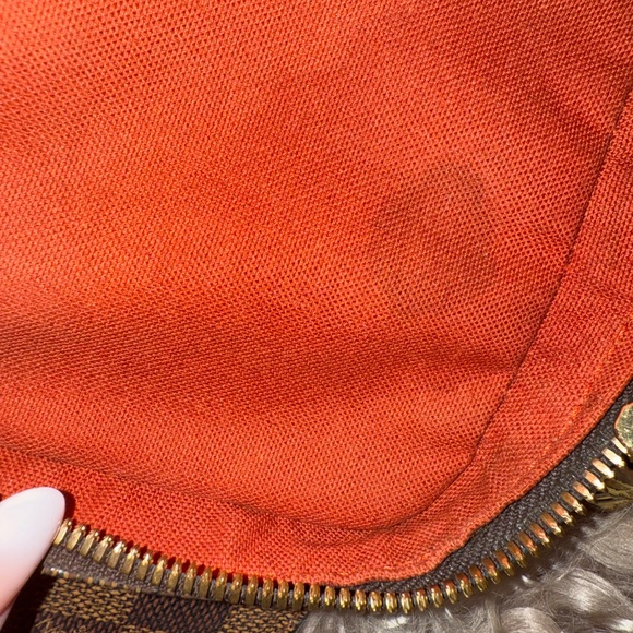 Louis Vuitton Authentic Damier Geronimos Crossbody or Fanny pack bag - Picture 3 of 11